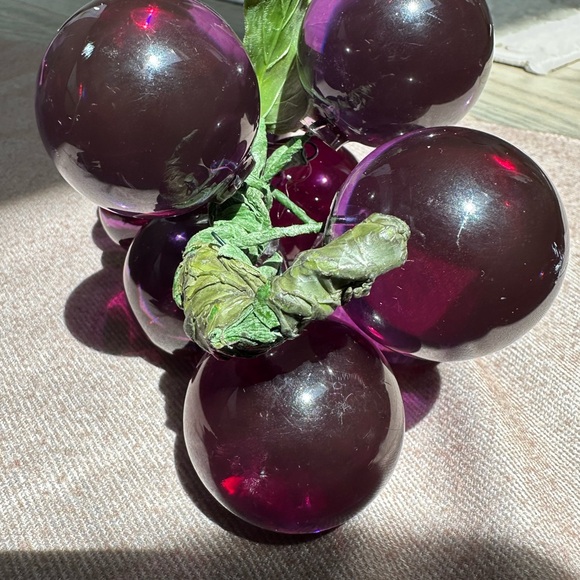 Decorative Glass Grape Cluster - Picture 7 of 10